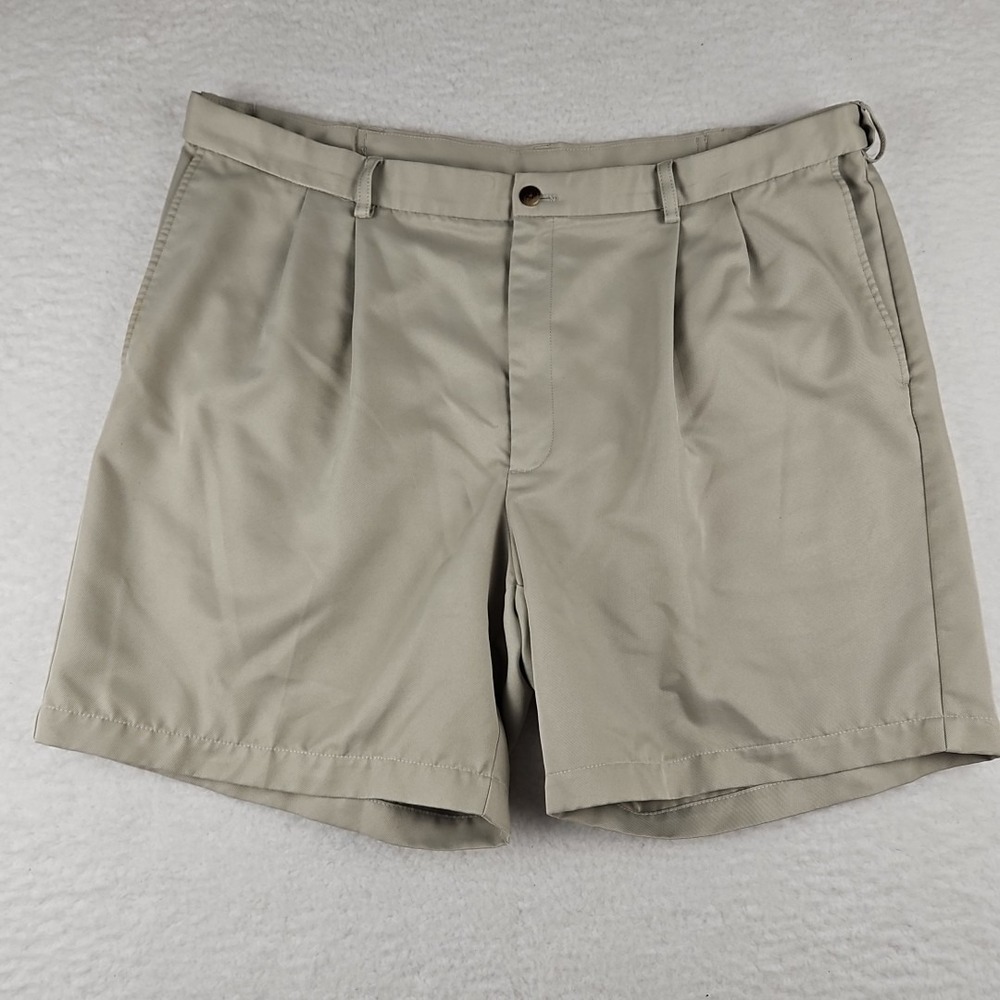 Haggar Mens Sz 42 Pleated Front Tan Golf Shorts Stretch Waist Comfort Quick Dry